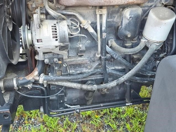 case-ih-jx100u-image-36