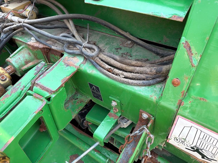 john-deere-582-image-34