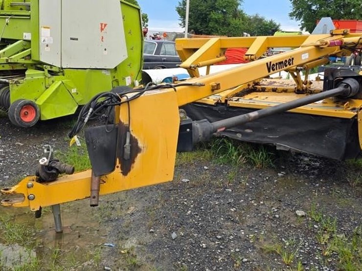2003-vermeer-mc840-image-2