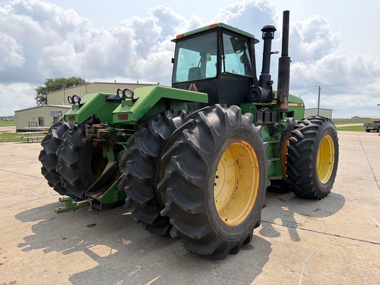 john-deere-8560-image-4