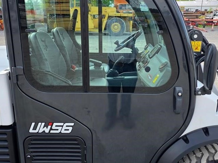 2024-bobcat-toolcat-uw56-image-11