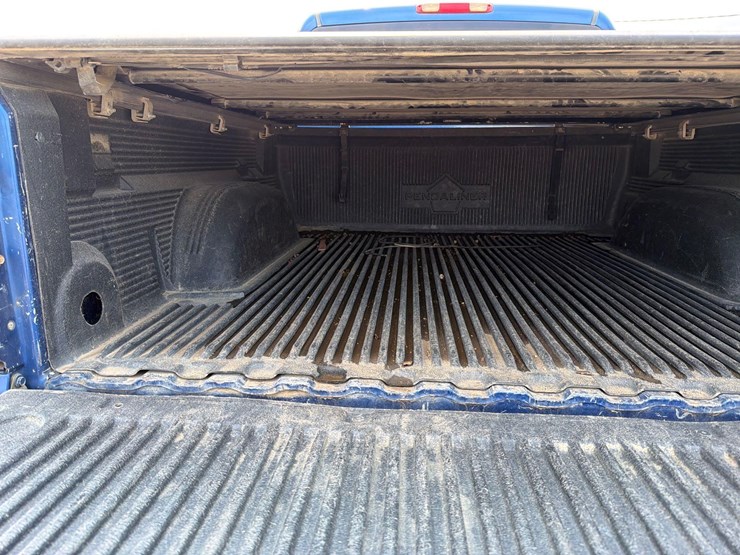 2004-chevrolet-silverado-1500-image-28