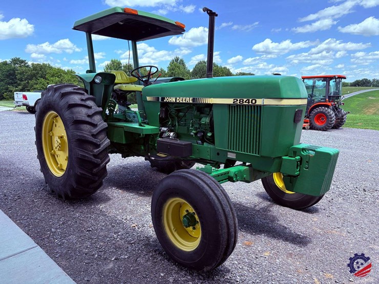 john-deere-2840-image-5
