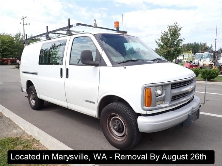 2001-chevrolet-express-3500-image-11