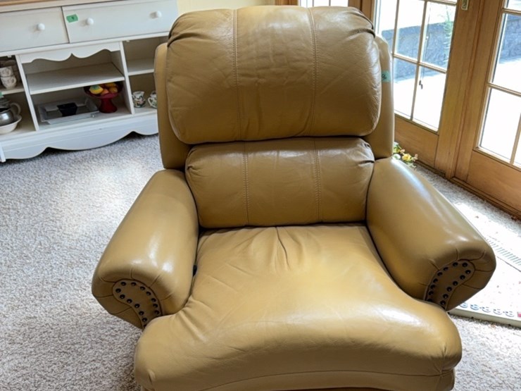 electrical-reclining-chair-,-very-nice-condition-image-1
