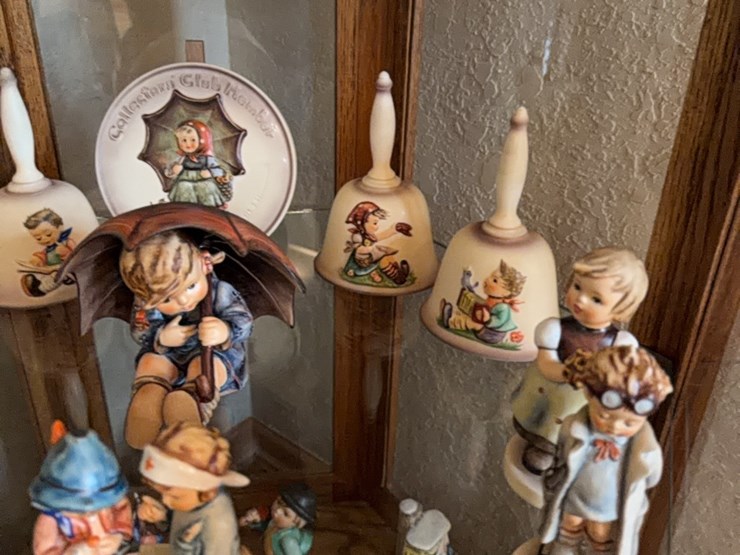 goebel,-west-germany-pieces.--winning-bidder-takes-everything-(-10-pieces)-image-13