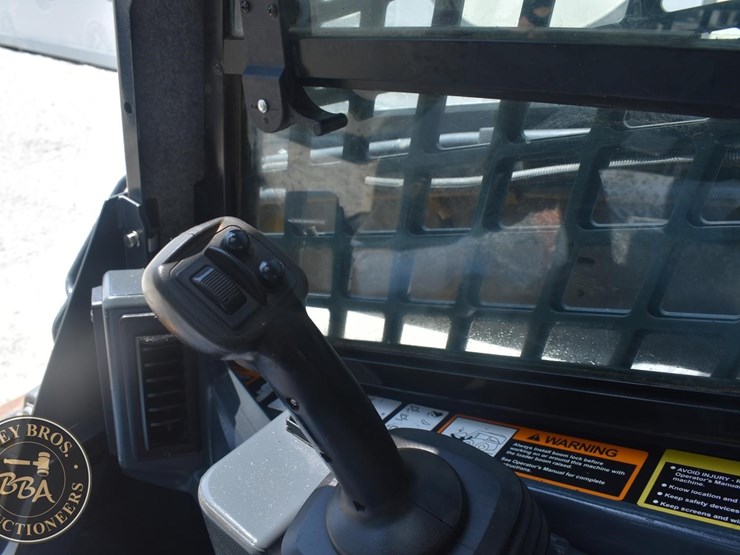 2024-deere-333g-image-68
