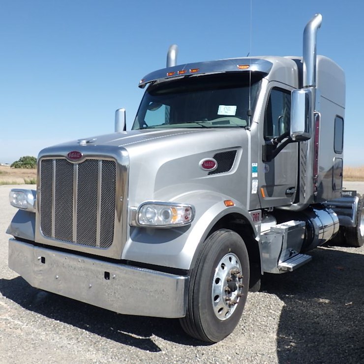 2021 PETERBILT 567
