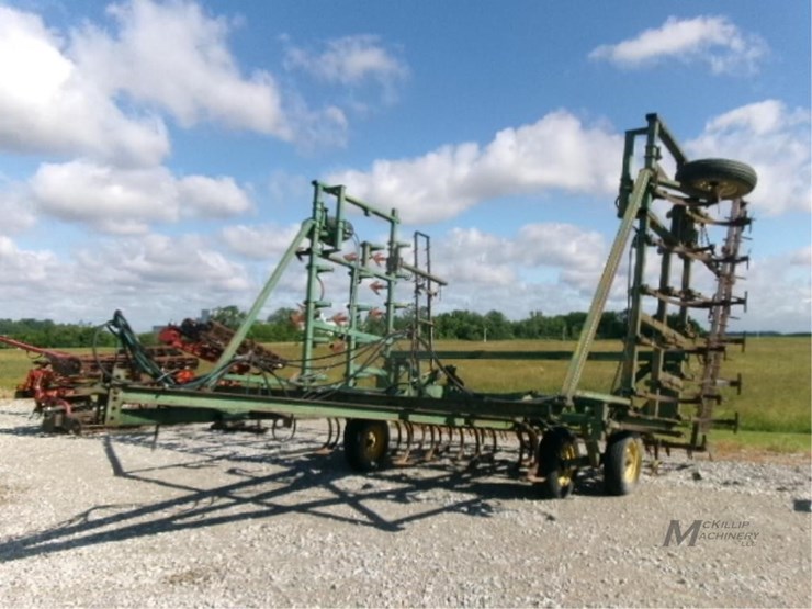 john-deere-1000-image-1