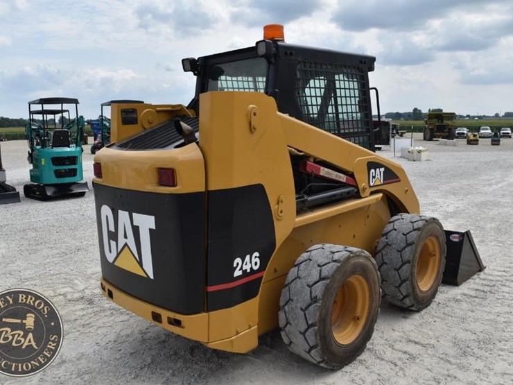 caterpillar-246-image-6