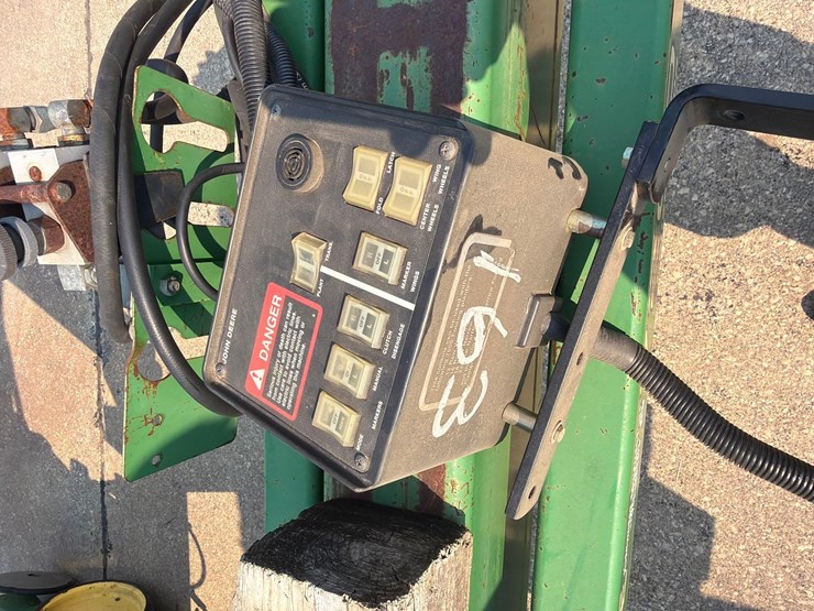 1994-john-deere-7200-image-43