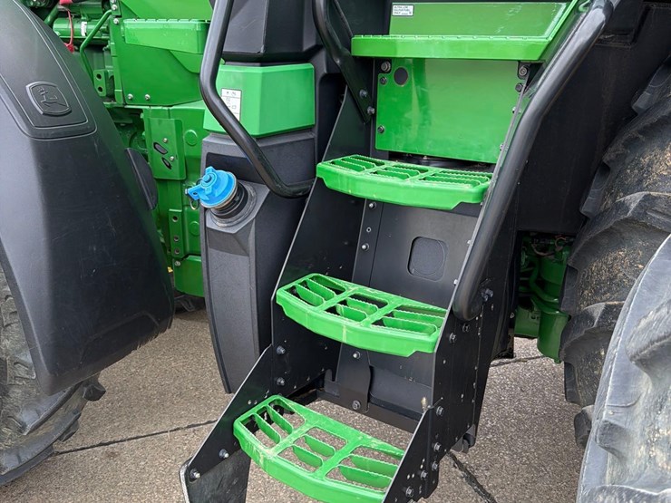 2022-john-deere-8r-280-image-22