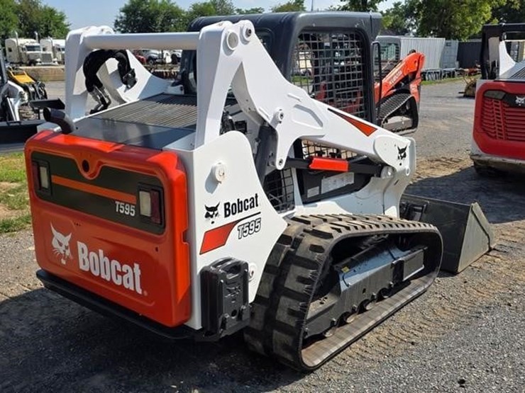 2019-bobcat-t595-image-3