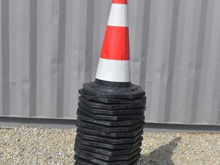 safety-cones-48545-image-1