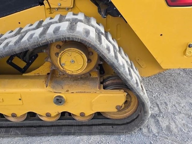 2022-caterpillar-299d3-xe-image-25