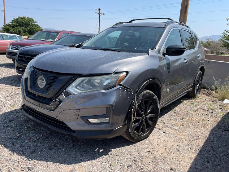 2018-nissan-rogue-image-1