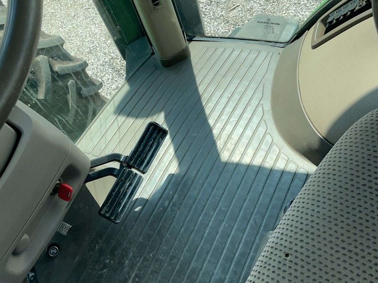 john-deere-r-image-12