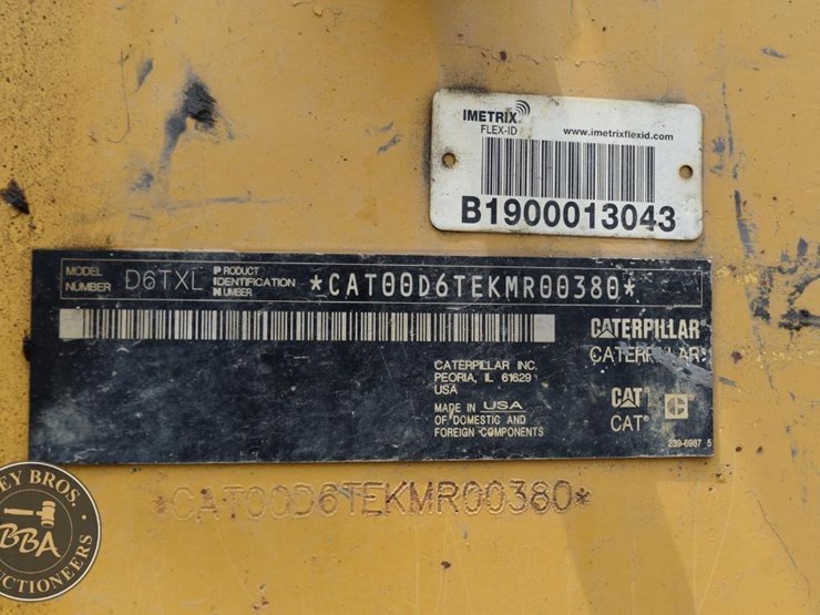 2015-caterpillar-d6t-xl-image-9