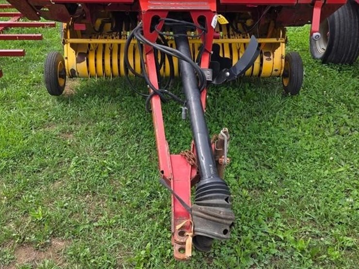 new-holland-br7060-image-18