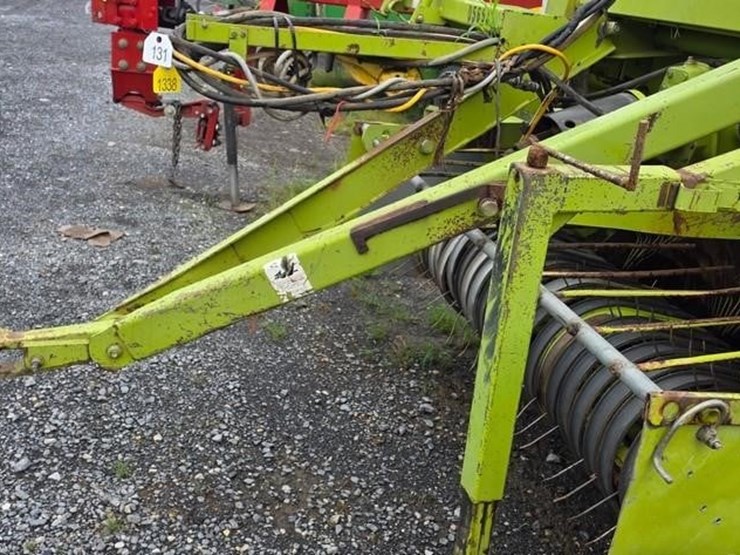 claas-round-baler-image-16
