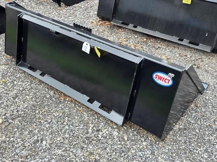 new-swict-66"-skidloader-bucket-image-4