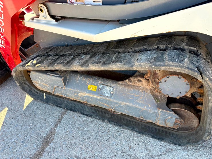 2021-takeuchi-tl10v2-image-24