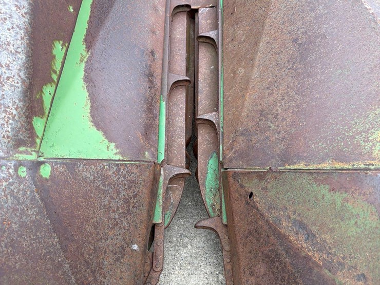 john-deere-444-image-18