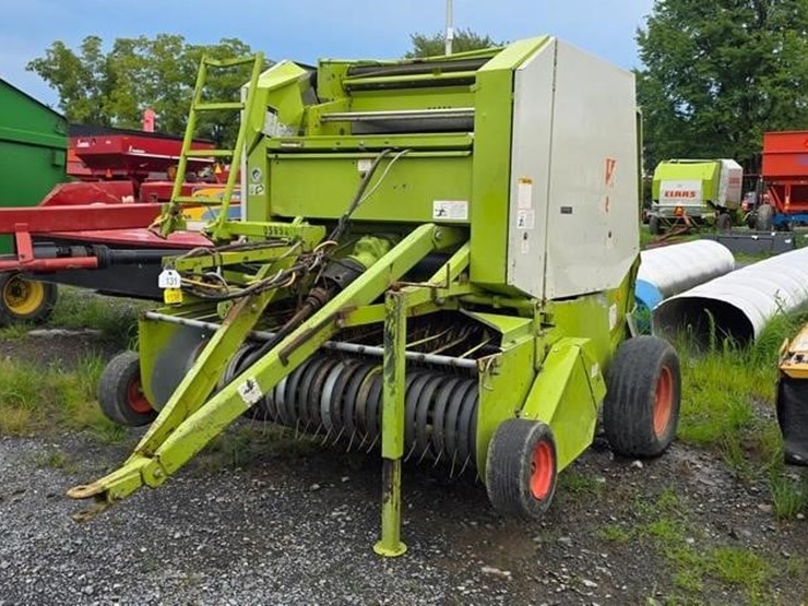 claas-round-baler-image-2