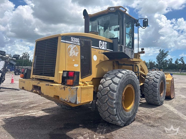 2007-caterpillar-938g-image-3