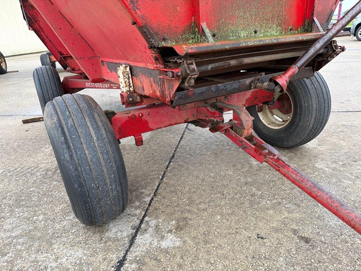 roda-12ft-rear-unload-metal-silage-wagon-image-14