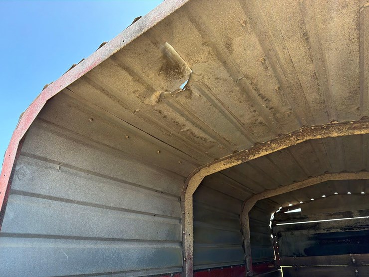 roorda-16ft-rear-unload-silage-wagon-image-20