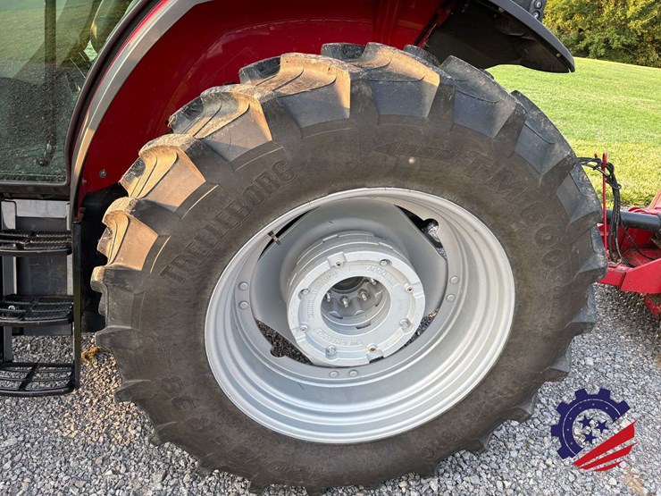 2023-massey-ferguson-5711-image-18