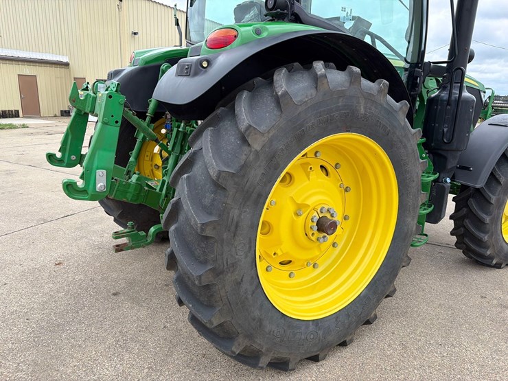 2021-john-deere-6155r-image-16