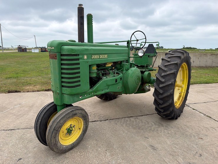 john-deere-a-image-1