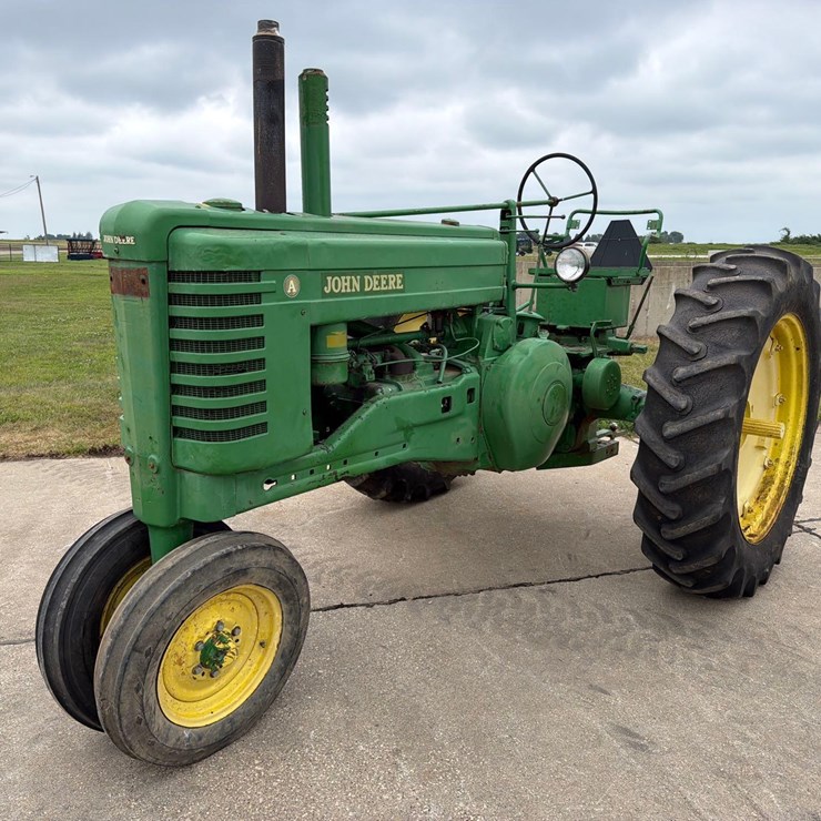JOHN DEERE A