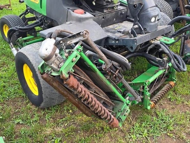 2005-john-deere-3225c-image-6