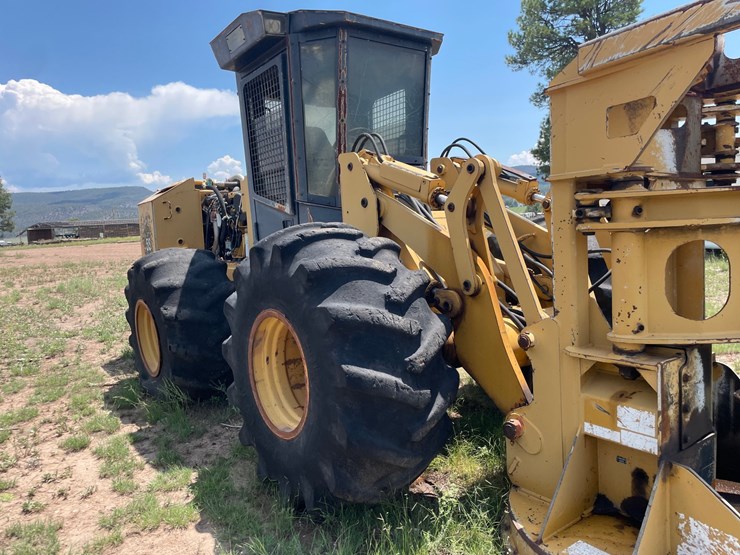 2010-caterpillar-553-image-20
