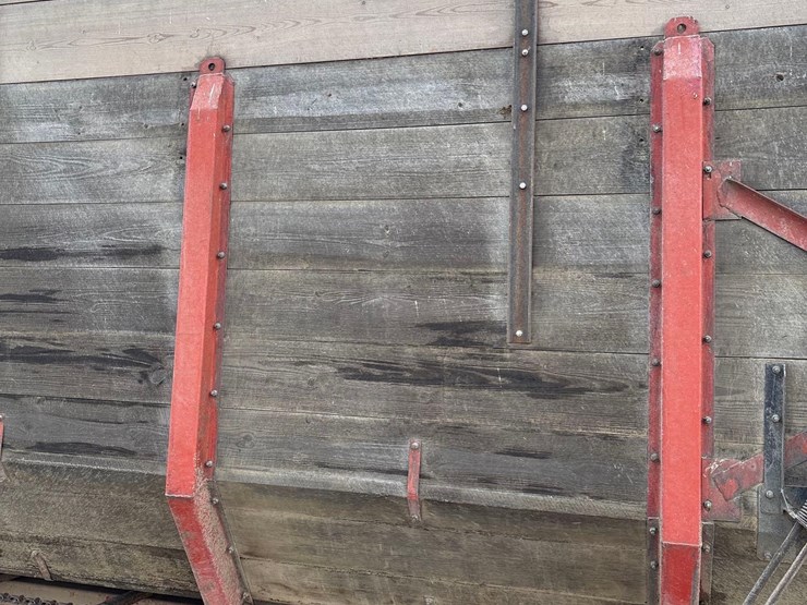 roorda-16ft-rear-unload-silage-wagon-image-9