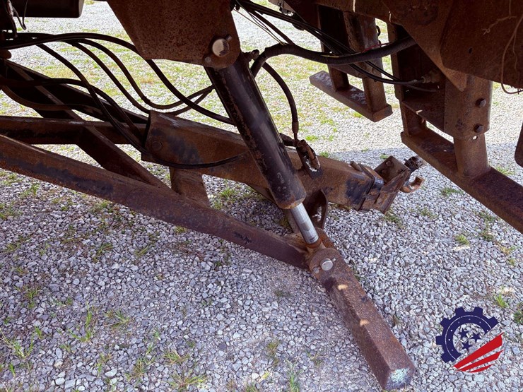 2006-freightliner-m2-106-image-82