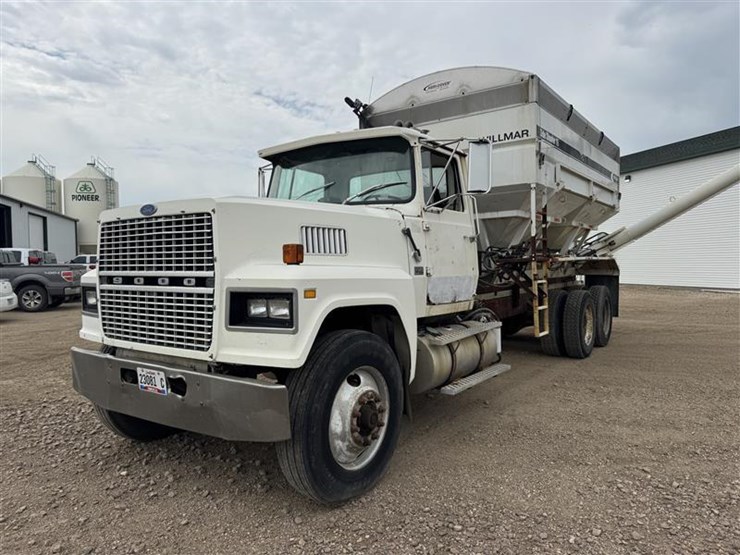1985-ford-ltl9000-image-1