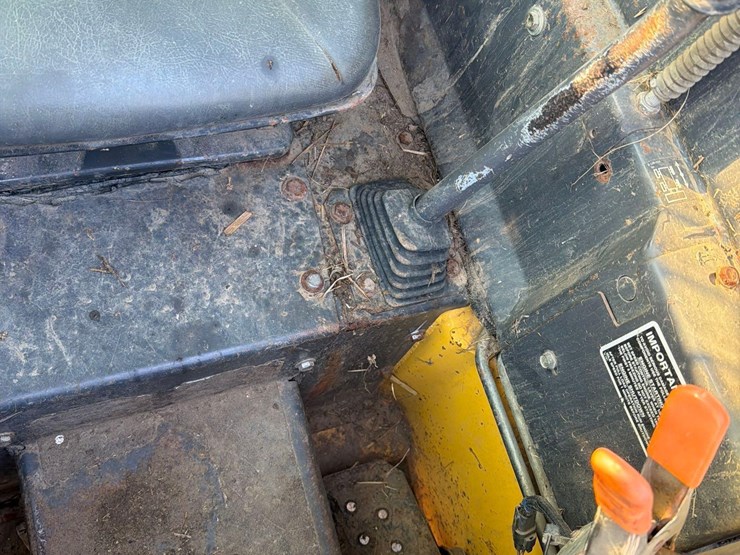 new-holland-l150-image-22