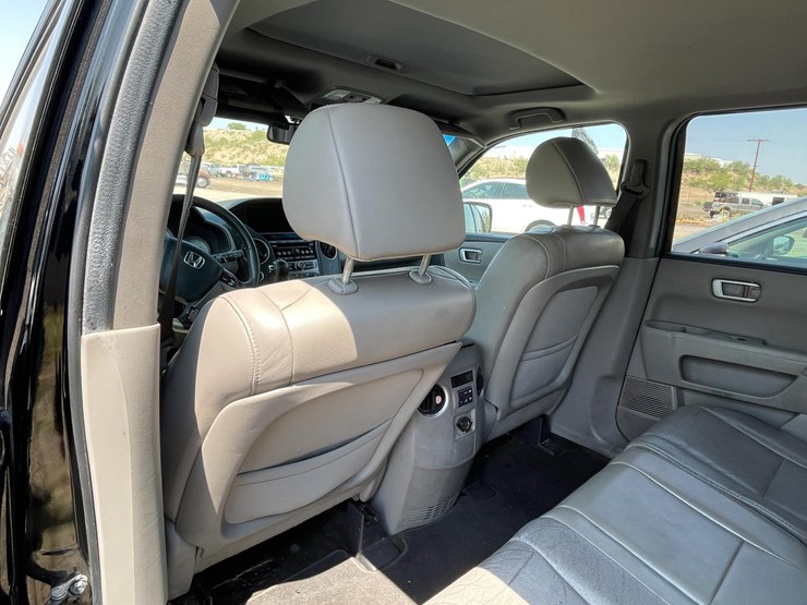 2010-honda-pilot-image-14
