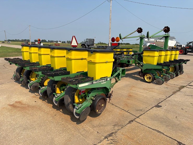 1994-john-deere-7200-image-5