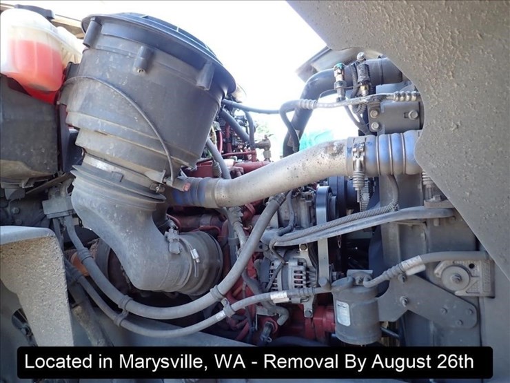 2016-freightliner-114sd-image-26