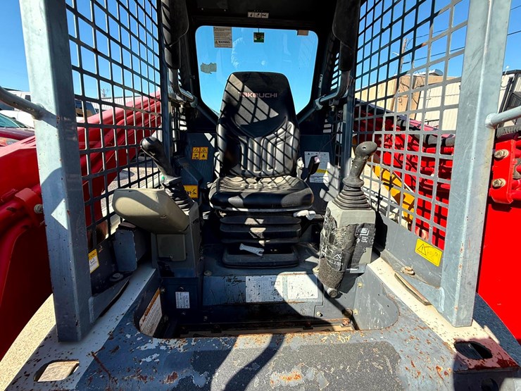 2021-takeuchi-tl10v2-image-20