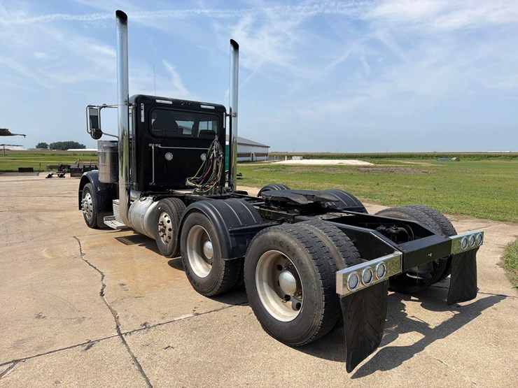 2007-peterbilt-379-image-6
