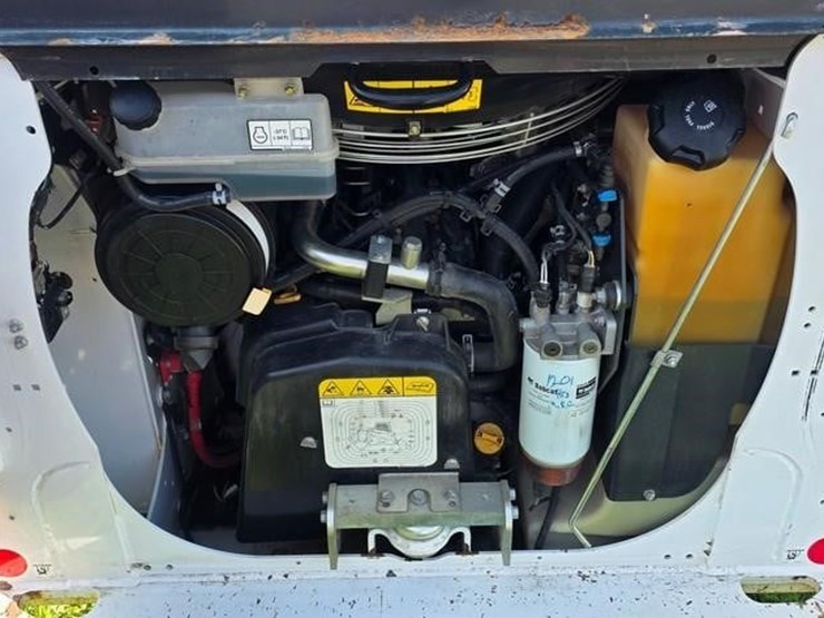 2020-bobcat-s64-image-33