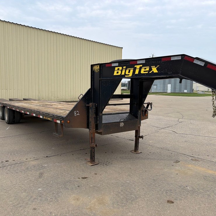 2013 Big Tex 102” x 30ft Gooseneck Flatbed Trailer