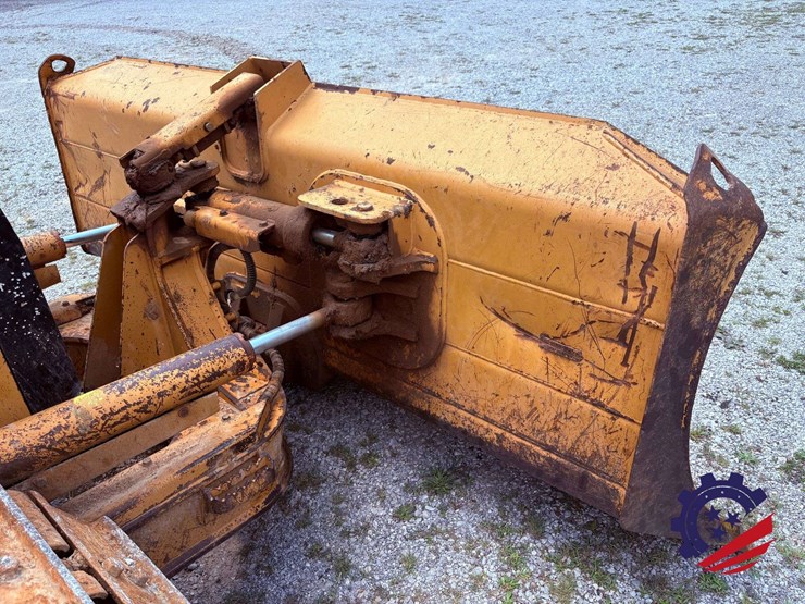 2009-caterpillar-d5k-xl-image-41
