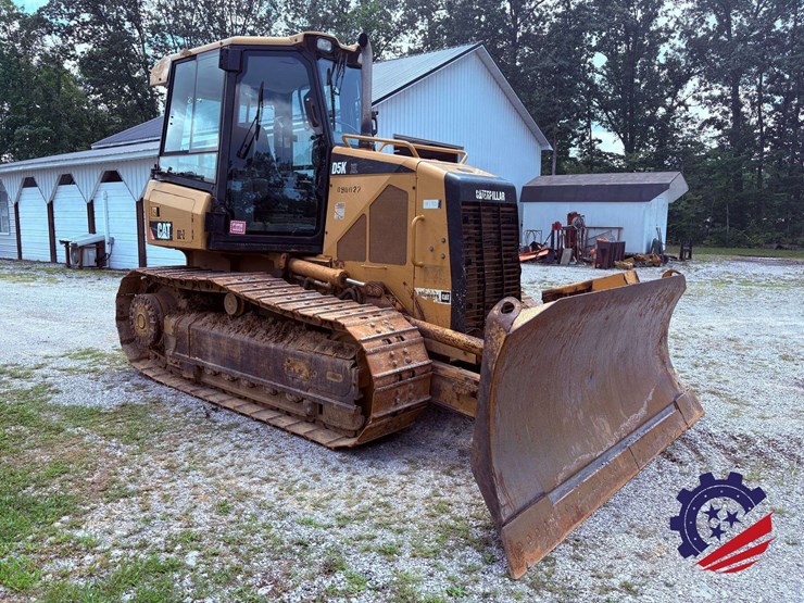 2009-caterpillar-d5k-xl-image-9